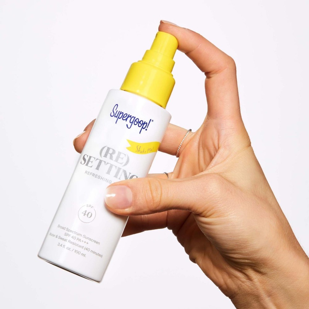 Supergoop! (Re)setting Refreshing Mist Sunscreen 1oz Travel Size SPF 40 Matte - Picture 9 of 9
